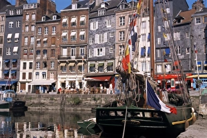 Quai Ste. Catherine (St. Catherine quay), Honfleur, Normandie (Normandy), France, Europe