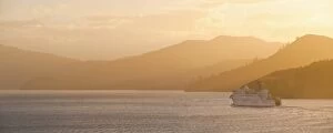 Images Dated 20th April 2011: Queen Charlotte Sound at sunset, the Interislander ferry between Picton