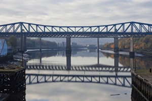 Strength Prints: Queen Elizabeth 2nd Bridge, the Metro Railway Bridge