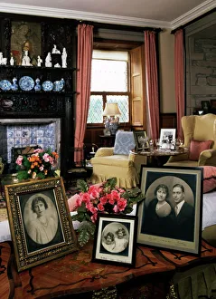 Glamis Prints: The Queen Mothers sitting room