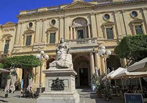 Chairs Prints: Queen Victoria statue in front of National Library building