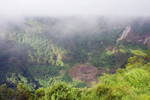 Images Dated 1st December 2010: Quezaltepeque, San Salvador Volcano, San Salvador, El Salvador, Central America