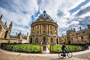 Domed Gallery: Radcliffe Camera with cyclist, Oxford, Oxfordshire, England, United Kingdom, Europe