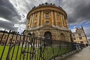 Stereotypically British Prints: The Radcliffe Camera (round Palladian style library built in 1748)