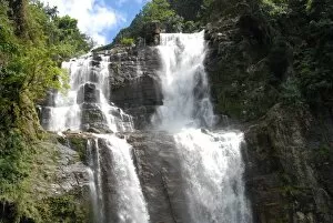 Images Dated 19th December 2009: Ramboda Falls, Nuwara Eliya, Hill Country, Sri Lanka, Asia