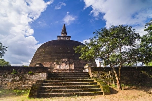 Polonnaruwa Prints: Rankot Vihara Dagoba, Polonnaruwa, UNESCO World Heritage Site, Sri Lanka, Asia