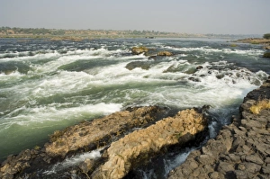 Rapids on the Narmada River just west of Maheshwar