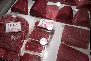 Sea Food Prints: Raw maguro (tuna sashimi) for sale at Tsukiji Wholesale Fish Market