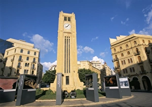 Rebuilt Place d Etoile