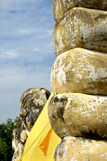 Images Dated 17th October 2007: Reclining Buddha, Ayuthaya, Thailand, Southeast Asia, Asia
