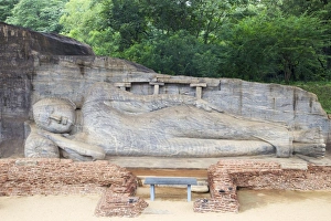Reclining Buddha in Nirvana, Gal Vihara Rock Temple, Polonnaruwa, Sri Lanka, Asia