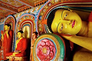 Images Dated 21st August 2008: Reclining Buddha statue, Isurumuniya Vihara, Anuradhapura, Sri Lanka, Asia