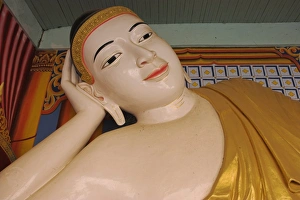 Monywa Prints: Reclining Buddha, Thanboddhay Paya, built between 1939 and 1952 by Moehnyin Sayadaw