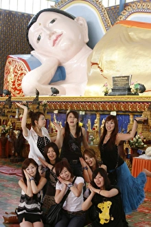 Images Dated 25th February 2006: Reclining Buddha, Wat Chayamangkalaram temple, Penang, Malaysia, Southeast Asia, Asia