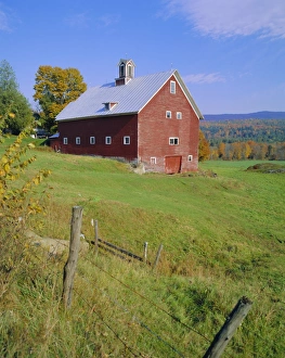 Vermont Prints: The Red Barns typify Vermonts countryside