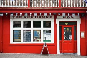 Images Dated 10th August 2006: The Red House Bar, Lismore Town, County Waterford, Munster, Republic of Ireland, Europe