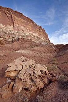 Images Dated 20th October 2010: Red rock cliffs and badlands, Capitol Reef National Park, Utah, United States of America