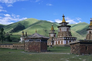 Qinghai Prints: Red Sect Buddhist monastery, Archon, Baima, Qinghai Province, China, Asia