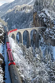 Curved Prints: The red train of the Albula-Bernina Express Railway