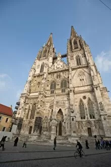 Images Dated 14th October 2010: Regensburg Cathedral dedicated to St. Peter, UNESCO World Heritage Site