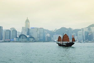 Images Dated 8th November 2007: One of the last remaining Chinese sailing junks on Victoria Harbour, Hong Kong