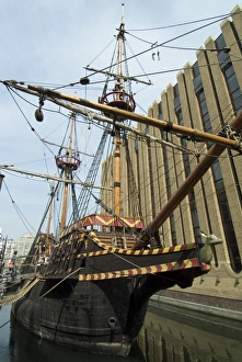 Replica of the Golden Hinde, Francis Drakes ship, Southwark, London