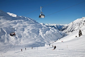 Resort pistes and mountain ranges, St. Anton am Arlberg, Tirol, Austrian Alps Resort pistes and mountain ranges, St. Anton am Arlberg, Tirol, Austrian Alps