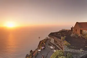 Restaurant at Mirador de la Pena, architect Cesar Manrique, UNESCO biosphere reserve