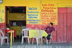 Images Dated 28th February 2008: Restaurant in Puerto Corinto, Department of Chinandega, Nicaragua, Central America