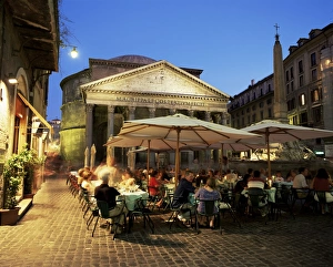 Pantheon Prints: Restaurants near the ancient Pantheon in the evening