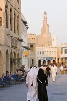 Images Dated 15th December 2007: The restored Souq Waqif looking towards the spiral