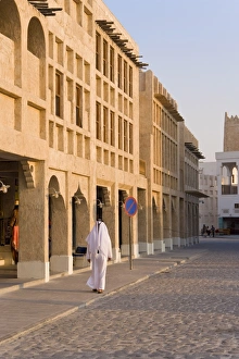 Images Dated 15th December 2007: The restored Souq Waqif with mud rendered shops and