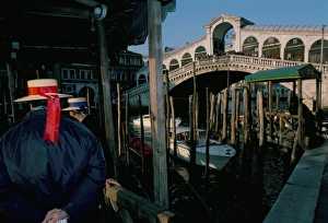 Gondolier Prints: Rialto bridge