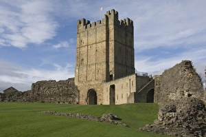 Images Dated 24th September 2009: Richmond Castle dating from the 11th century, North Yorkshire, England
