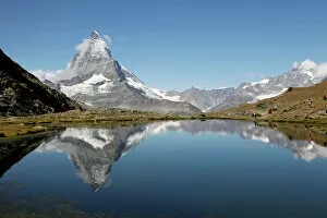 Images Dated 27th August 2009: Riffelsee and the Matterhorn, Zermatt, Valais, Swiss Alps, Switzerland, Europe