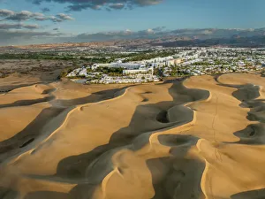 Relaxation Spot Prints: Riu Palace Resort at Maspalomas Sand Dunes