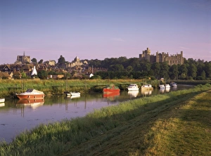 West Sussex Prints: River Arun, town and castle, Arundel, West Sussex, England, United Kingdom, Europe
