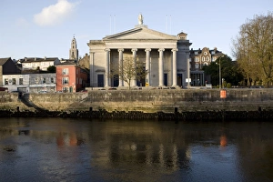 Images Dated 24th October 2009: Along the River Lee, Cork, County Cork, Munster, Republic of Ireland, Europe