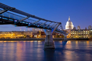 River Thames, Millennium Bridge and St. Pauls Cathedral at dusk, London, England, United Kingdom, Europe