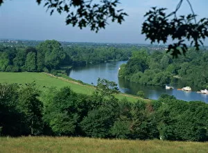 Images Dated 10th April 2008: River Thames at Richmond, Surrey, England, United Kingdom, Europe