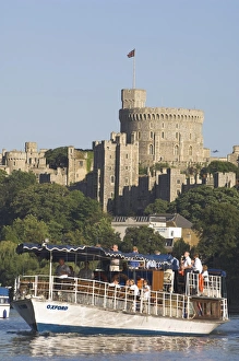 River Thames and Windsor Castle, Berkshire, England, United Kingdom, Europe
