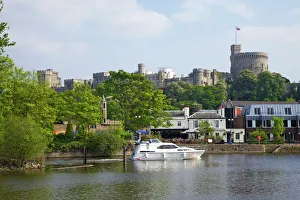 Castles Prints: River Thames and Windsor Castle, Windsor, Berkshire, England, United Kingdom, Europe