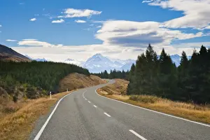 Road Markings Prints: Road to Aoraki Mount Cook in Aoraki Mount Cook National Park