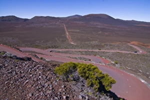 Images Dated 1st August 2007: Road leading to the Volcano of Piton de la Fournaise, La Reunion, Indian Ocean, Africa