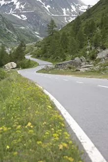 Road to Nufenen Pass, Canton Valais, Switzerland, Europe