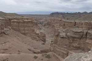 Images Dated 4th September 2009: Rock formations in arid landscape at Charyn Canyon, Kazakhstan, Central Asia
