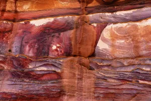 Wonders Prints: Rock formations show colors and patterns in Petra