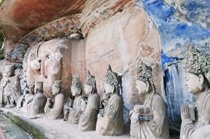 Images Dated 29th April 2008: Rock sculpture of the 31m sleeping Buddha statue of Sakyamuni entering Nirvana