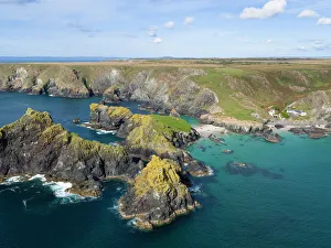 Horizon Over Land Prints: Rocky coastline and beaches at Kynance Cove, the Lizard, Cornwall, England, United Kingdom