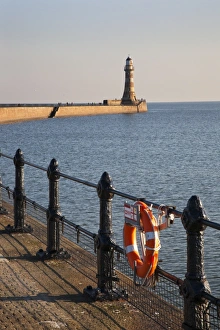 Roker Pier and Lighthouse, Sunderland, Tyne and Wear, England, United Kingdom, Europe